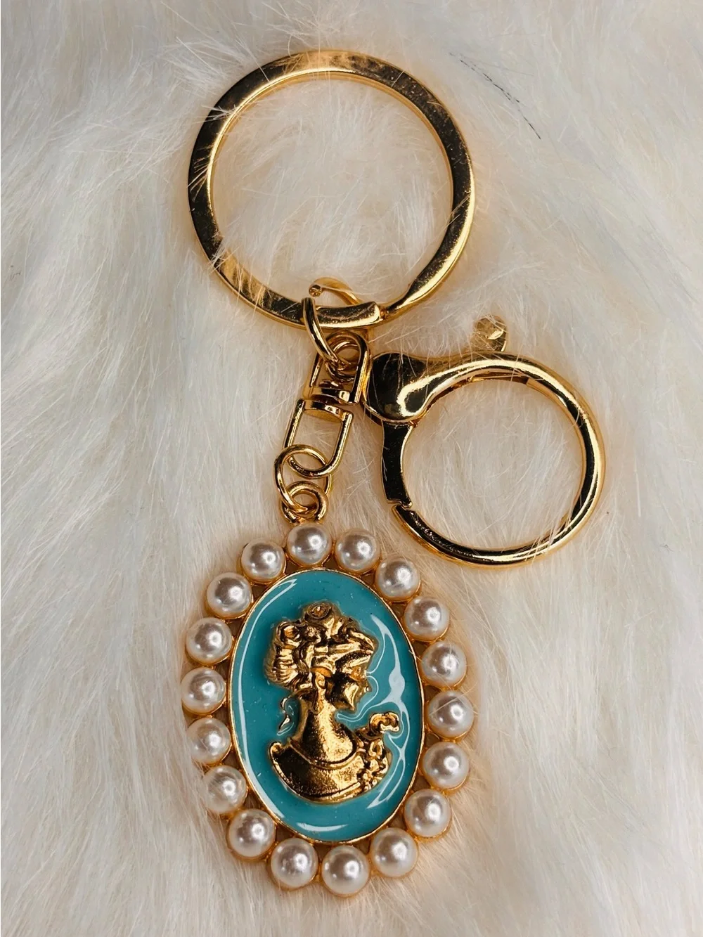 Gold Tone Cameo Lady Keychain / Bag Charm with Faux Pearls